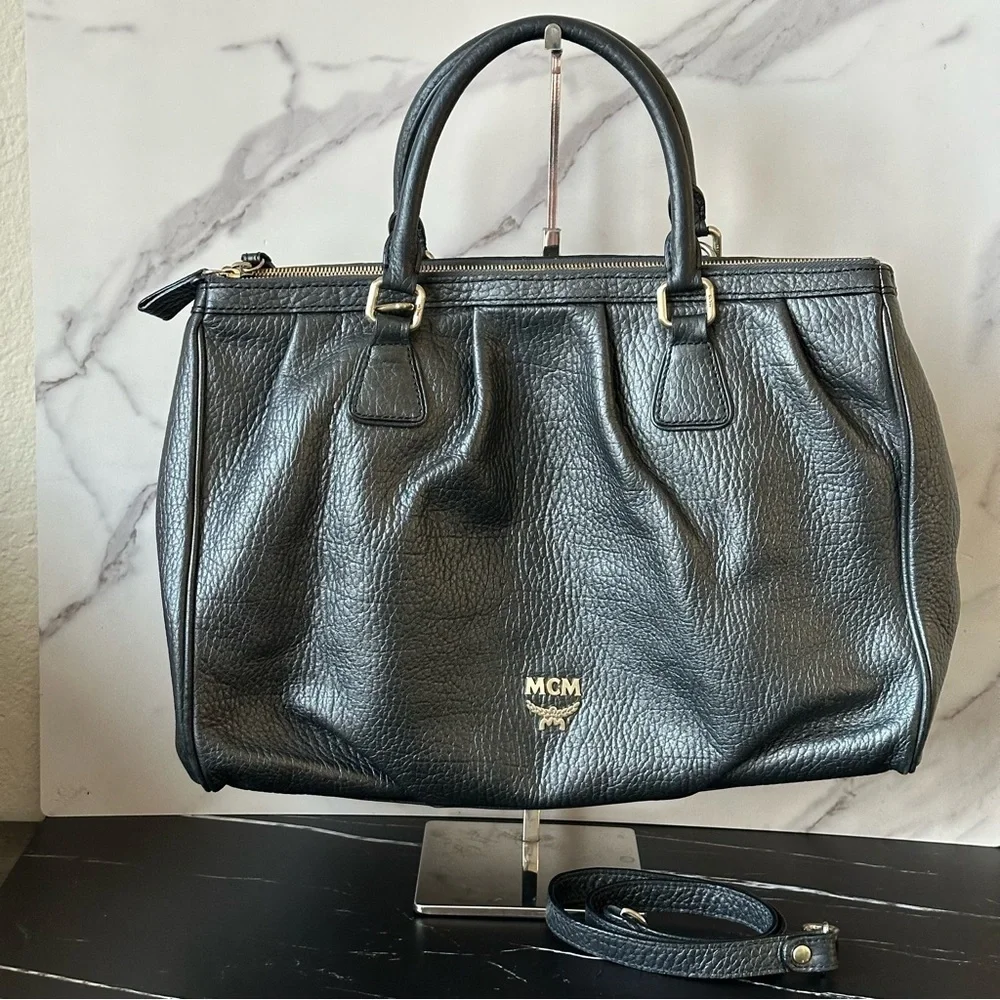 💎MCM METALLIC SILVER 2 WAY BAG💎 - Picture 1 of 16